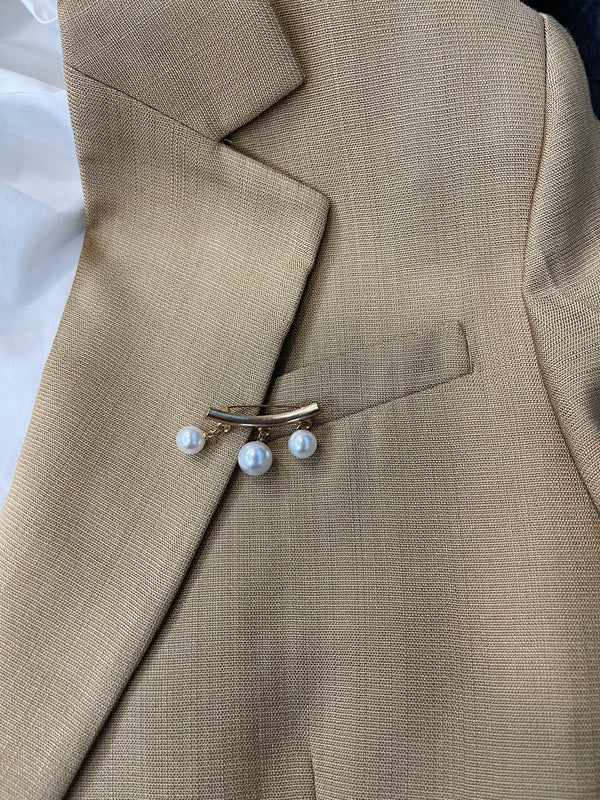 Brooch 3 pearl