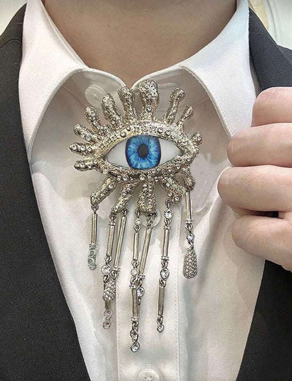 Brooch silver eye