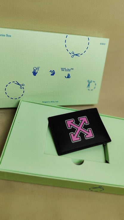Off-white cardholder