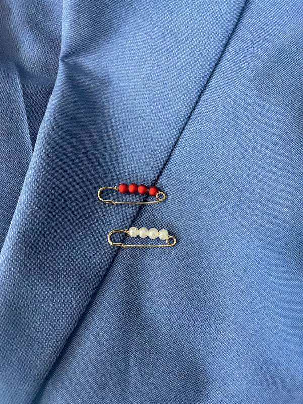 Brooch set red white