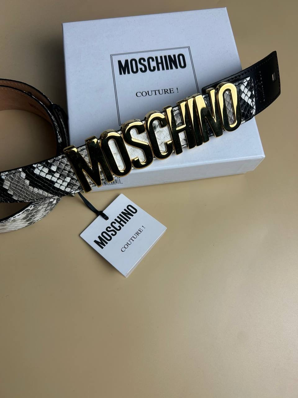 Moschino belt