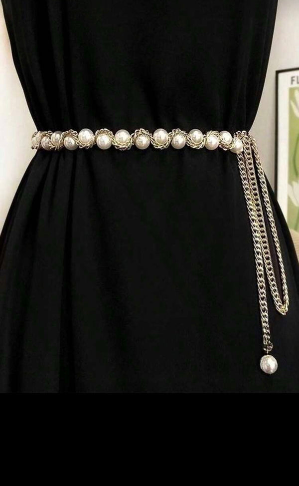 Accessory belt gold tone pearls